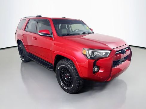 Used 2022 Toyota 4Runner SR5 Premium AWD/4WD image 3