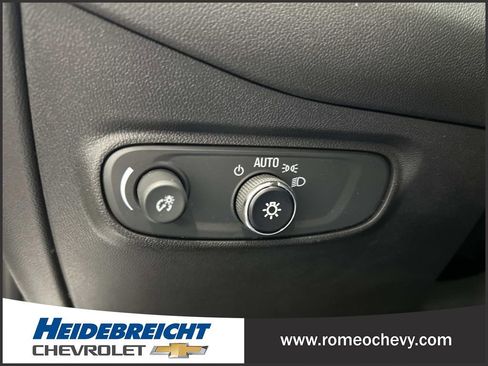 Used 2024 Chevrolet Equinox LT image 28