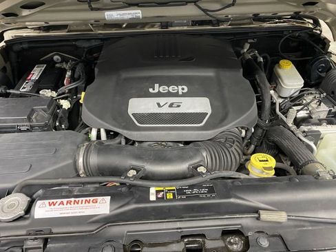 Used 2017 Jeep Wrangler Unlimited Sport w/ Max Tow Package image 33