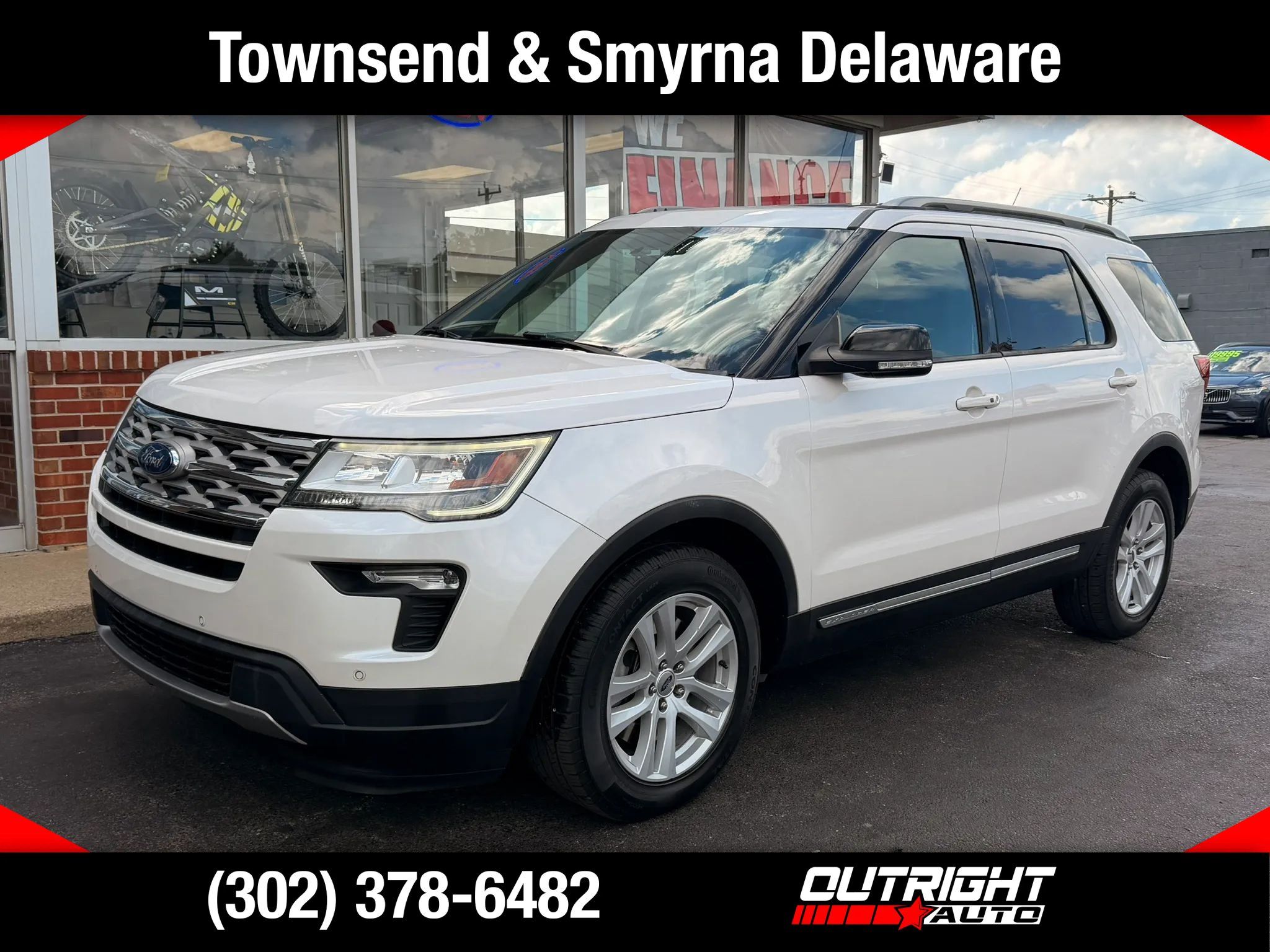 Used 2018 Ford Explorer XLT w/ Equipment Group 202A AWD/4WD image 1