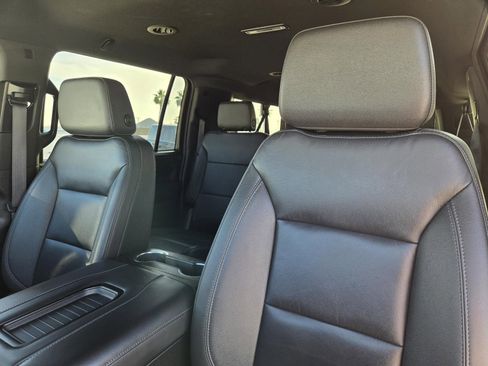 Used 2024 Chevrolet Suburban Z71 w/ Luxury Package image 26