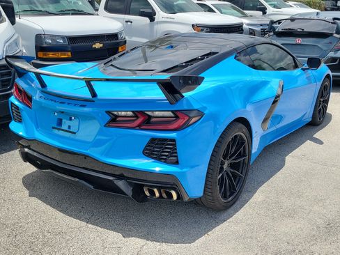 Used 2021 Chevrolet Corvette Stingray Preferred Cpe w/ Z51 Performance Package RWD image 3