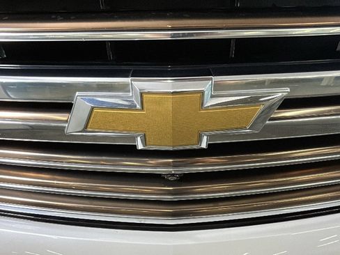 Used 2023 Chevrolet Tahoe High Country AWD/4WD image 10