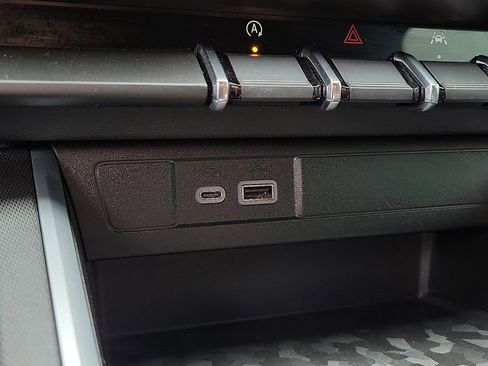 Certified 2025 Chevrolet Colorado Trail Boss image 25