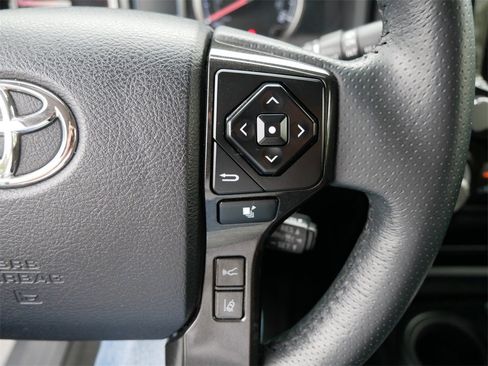 Certified 2024 Toyota 4Runner TRD Off-Road image 28