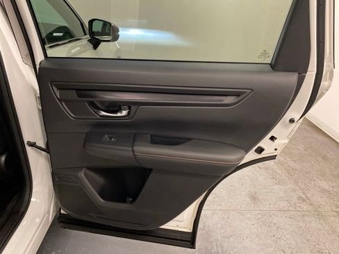 Used 2025 Honda CR-V Sport image 27
