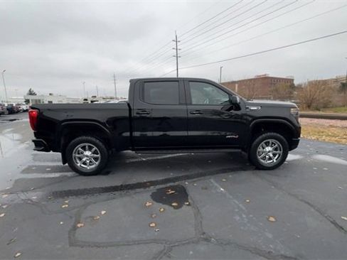 Used 2022 GMC Sierra 1500 AT4 w/ AT4 Premium Package image 9