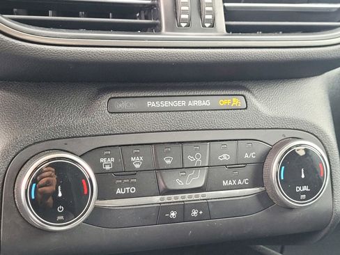 Used 2023 Ford Escape Active FWD image 21