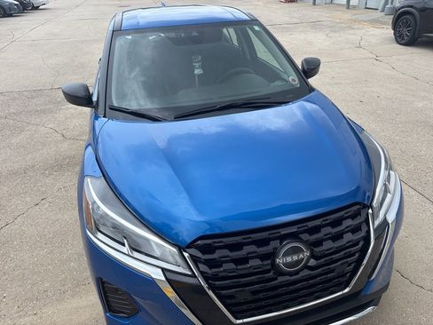 Used 2025 Nissan Kicks Play S FWD image 6