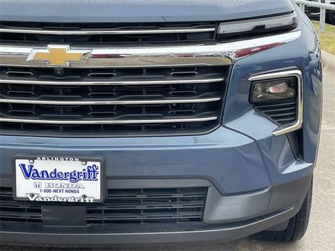 Used 2024 Chevrolet Traverse LT image 8