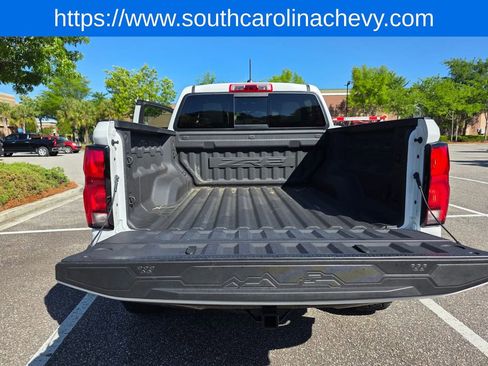 Used 2024 Chevrolet Colorado ZR2 image 35