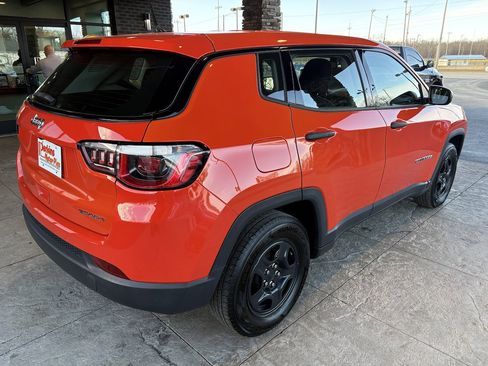 Used 2018 Jeep Compass Sport image 6