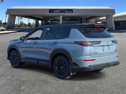 New 2025 Mitsubishi Outlander Trail Edition image 2