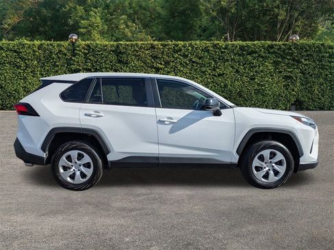 Used 2023 Toyota RAV4 LE image 3