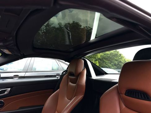 Used 2020 Mercedes-Benz SLC 43 AMG image 16