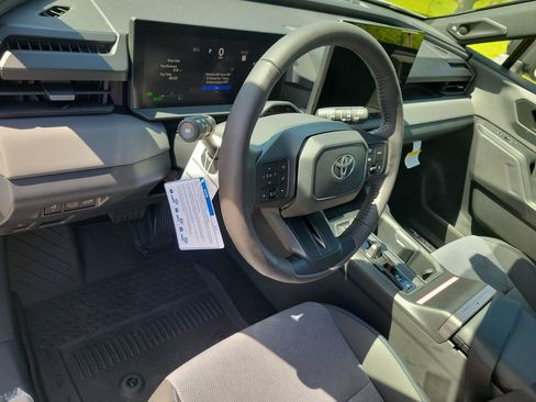 New 2026 Toyota RAV4 XSE w/ Panoramic Sun Roof Package AWD/4WD image 7