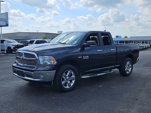 Used 2017 RAM 1500 Lone Star RWD image 2