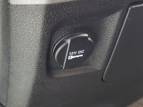 Used 2015 RAM 1500 Express AWD/4WD image 28