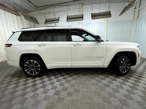Used 2021 Jeep Grand Cherokee L Overland w/ Advanced Protech Group III AWD/4WD image 28