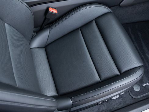 New 2026 Porsche Taycan image 41