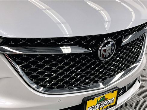 Used 2023 Buick Enclave Avenir w/ Avenir Technology Package FWD image 35