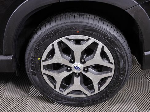 Used 2021 Subaru Forester Premium image 42