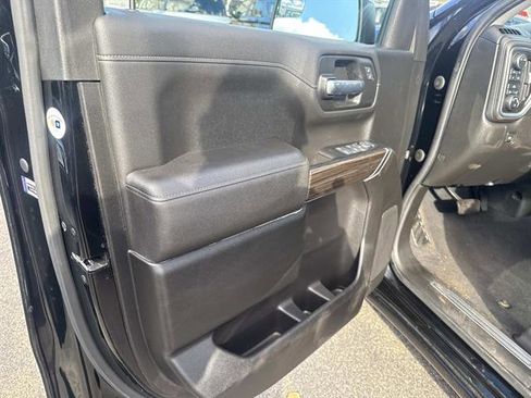 Used 2021 Chevrolet Silverado 1500 LT image 17