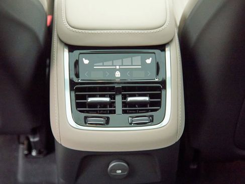 New 2026 Volvo XC90 T8 Plus w/ Protection Package image 25