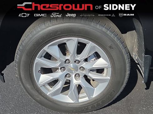 Used 2020 Chevrolet Silverado 1500 Custom w/ Custom Value Package AWD/4WD image 9
