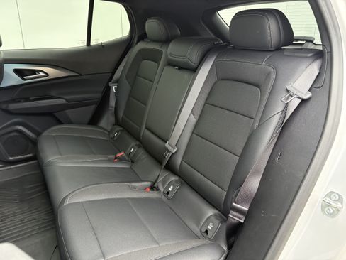 Used 2024 Chevrolet Equinox EV LT w/ LPO, Blackout Package AWD/4WD image 12