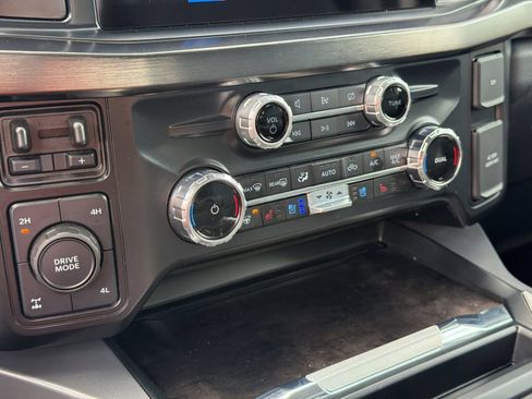 Used 2024 Ford F250 Lariat w/ Chrome Package AWD/4WD image 17