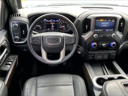 Used 2022 GMC Sierra 3500 Denali image 5