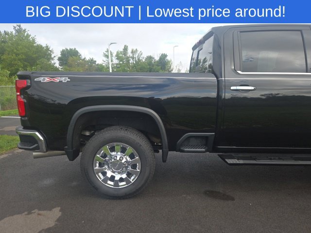 Used 2025 Chevrolet Silverado 2500 LTZ AWD/4WD image 11