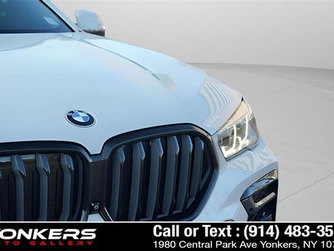 Used 2022 BMW X6 xDrive40i w/ Executive Package image 33