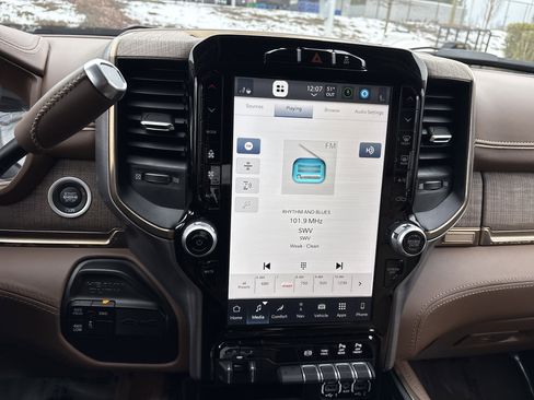 Certified 2024 RAM 3500 Limited image 28