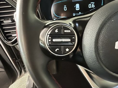 Used 2023 Kia Soul GT-Line FWD image 16