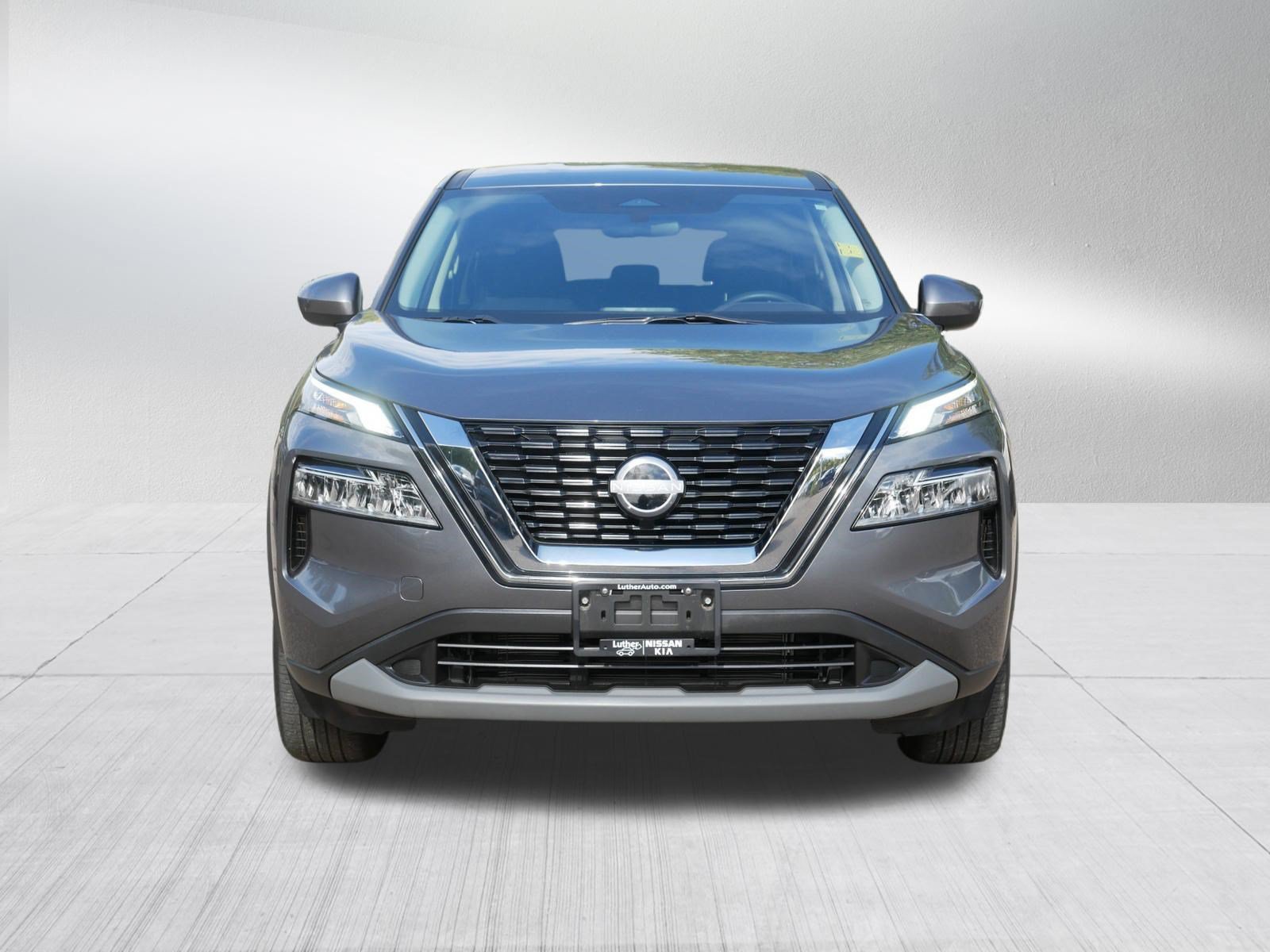 Certified 2023 Nissan Rogue SV AWD/4WD image 2