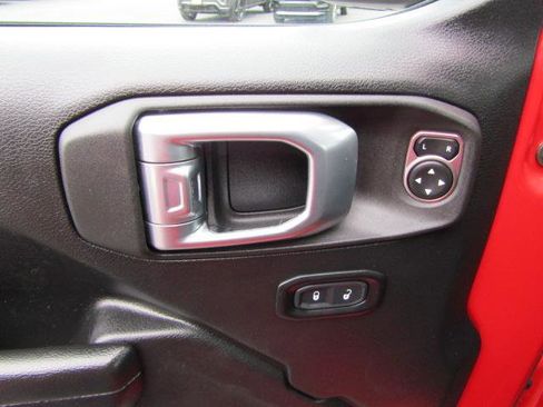 Used 2021 Jeep Wrangler Unlimited Sport w/ Technology Group image 23