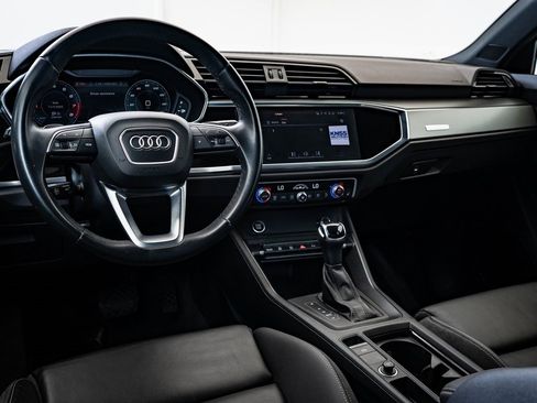 Used 2022 Audi Q3 2.0T Premium Plus image 4