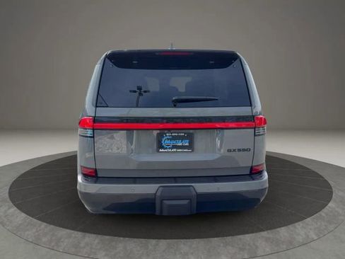 Used 2026 Lexus GX 550 image 4