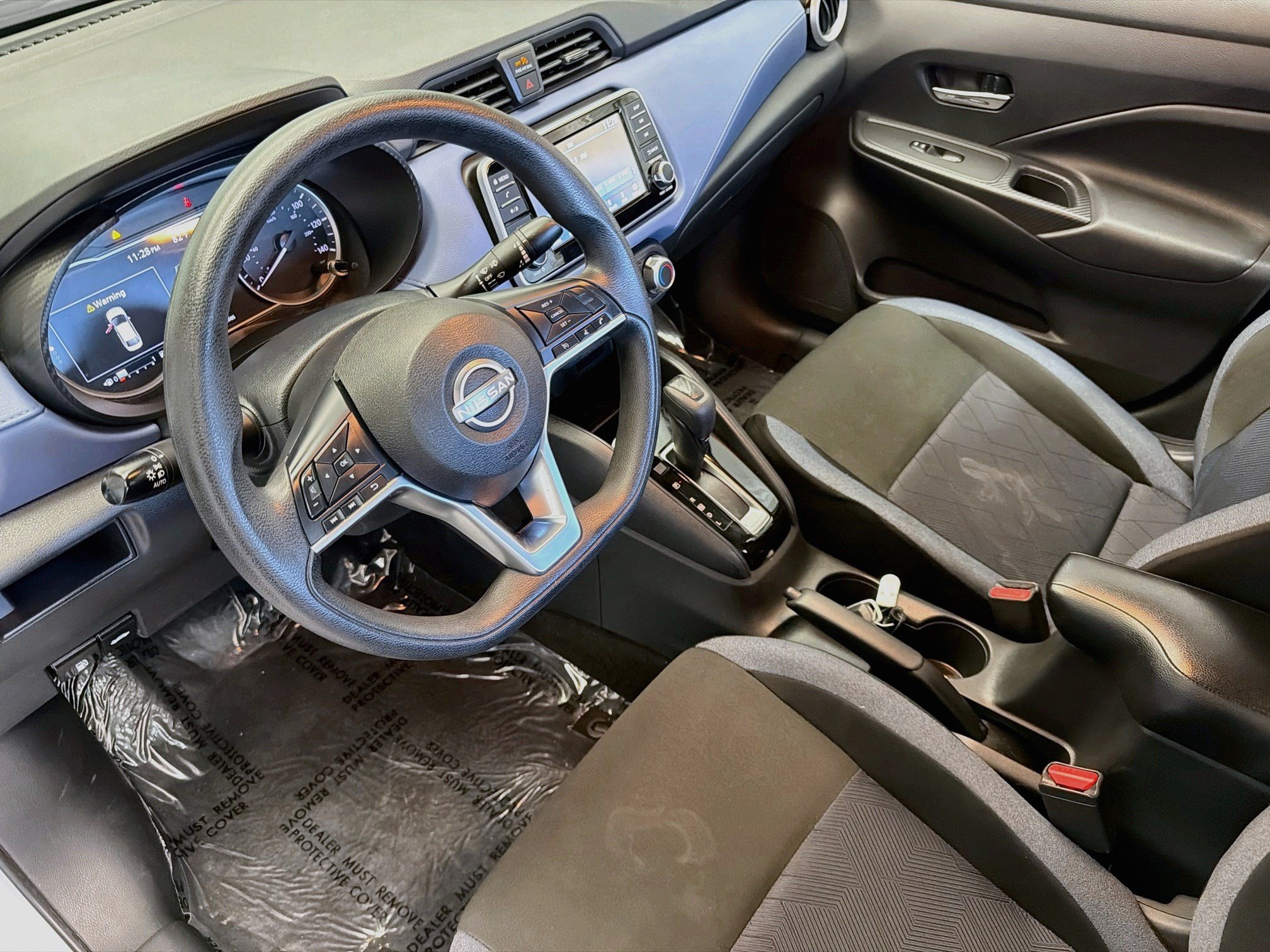 Used 2024 Nissan Versa SV FWD image 7