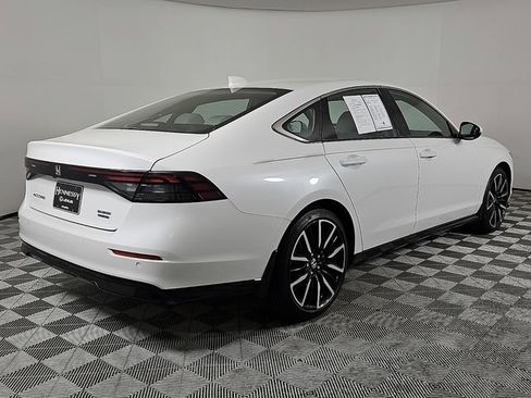 Used 2025 Honda Accord Touring image 4