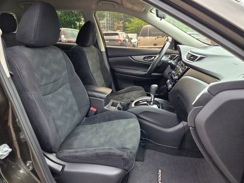 Used 2015 Nissan Rogue SV FWD image 20