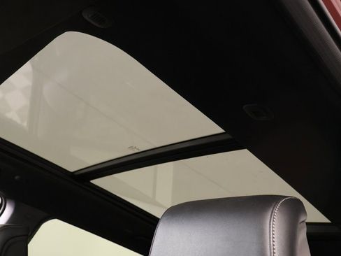 Used 2024 Jeep Wagoneer Series II w/ Premium Group I image 17