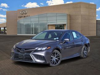 Used 2024 Toyota Camry SE video 1