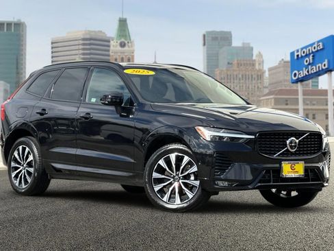 Used 2025 Volvo XC60 B5 Plus AWD/4WD image 2