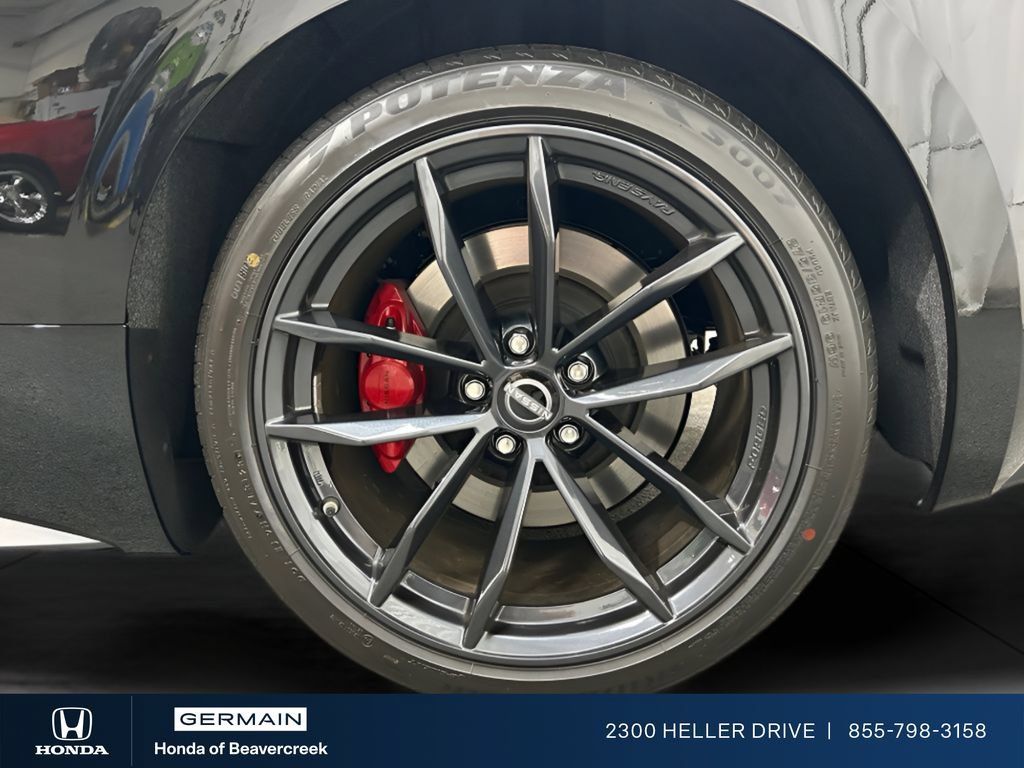 Used 2024 Nissan Z Performance w/ Floor Mat Package RWD image 14