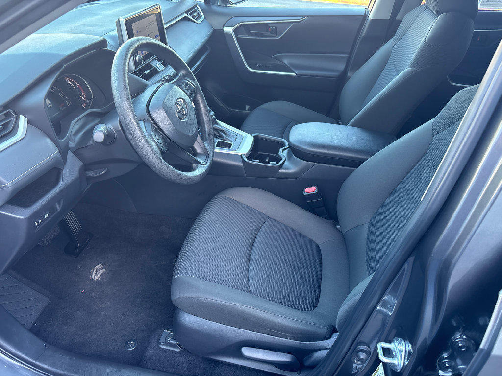 Certified 2025 Toyota RAV4 LE AWD/4WD image 24