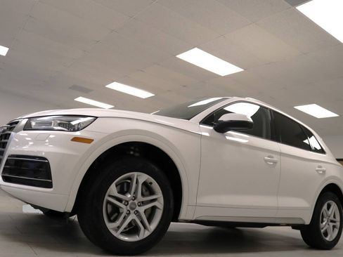 Used 2018 Audi Q5 2.0T Premium AWD/4WD image 11