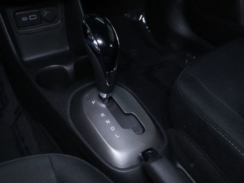 Used 2022 Chevrolet Spark LT image 33